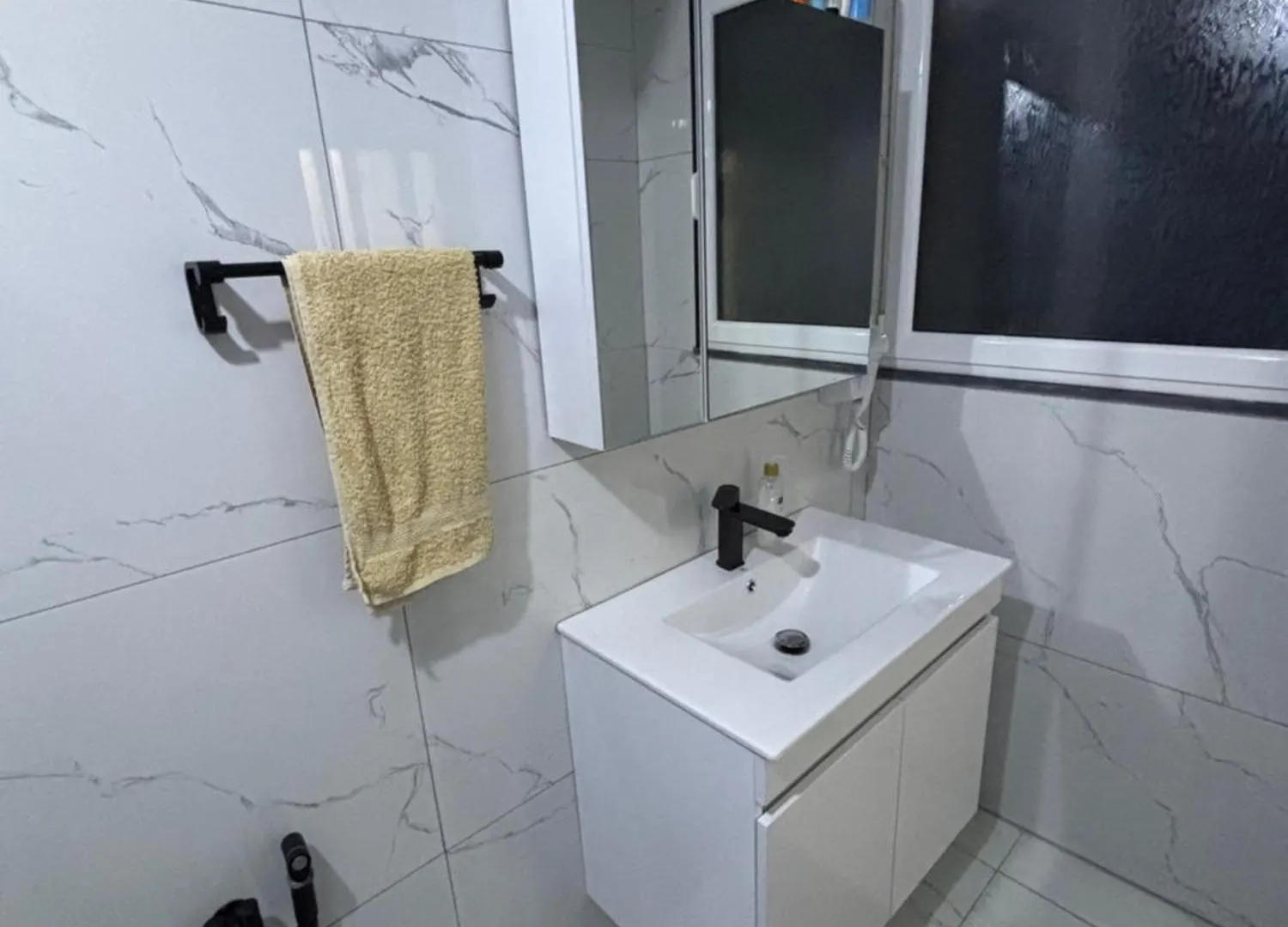 Liljana Apartment 2 Polisi i Vogel アルバニア