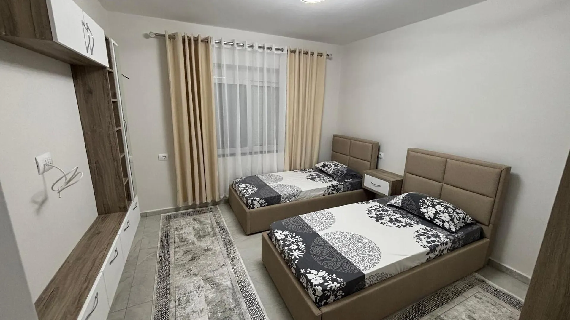 Liljana Apartment 2 Polisi i Vogel アルバニア